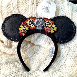Disney Parks Pixar Coco Floral Skull Ear Headband for Adults New With Tag